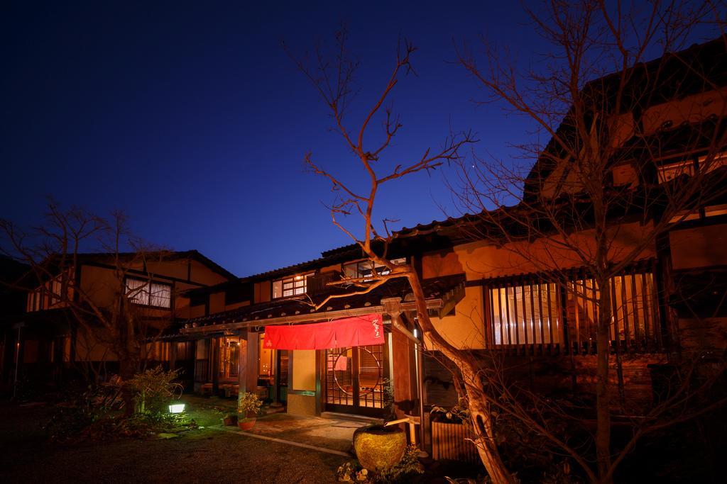 Yufuin Ryokan Tadaima Екстериор снимка