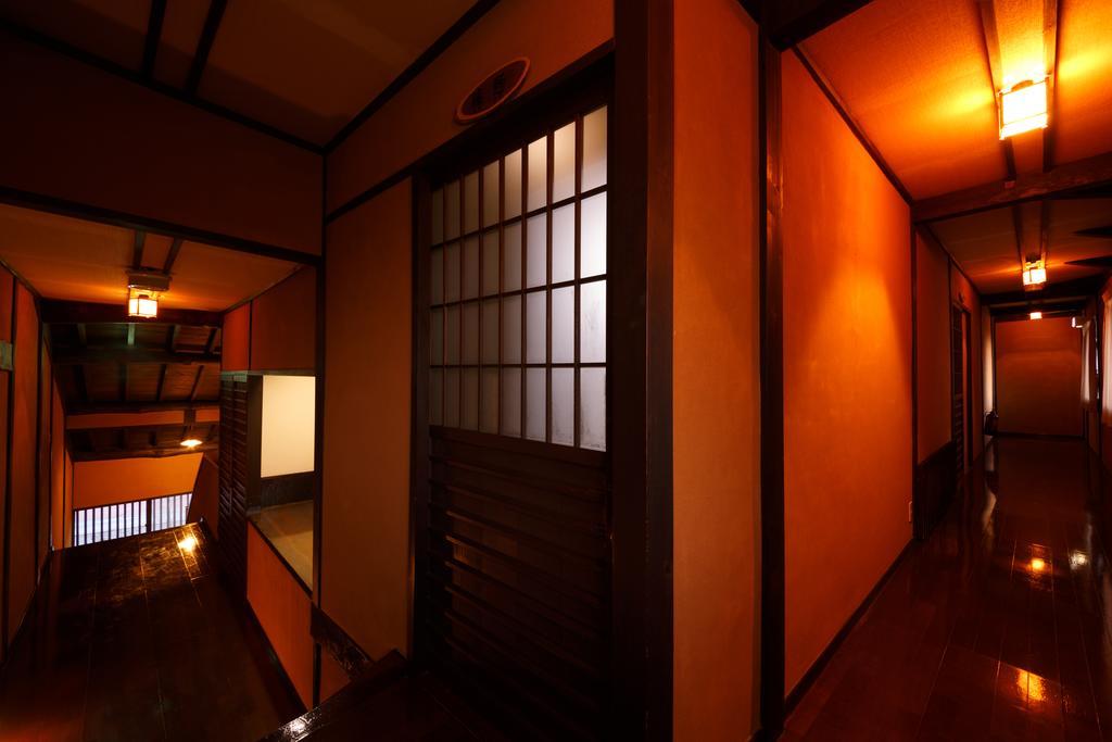 Yufuin Ryokan Tadaima Екстериор снимка